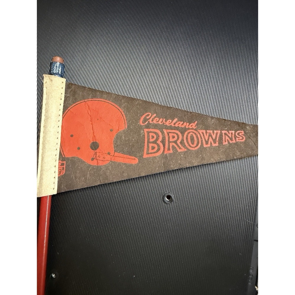 NFL Cleveland Browns Felt Mini Pennant Pencil Vintage Retro Football Helmet